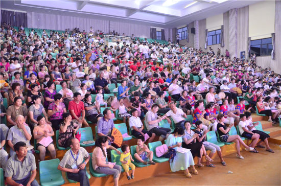 浙艺院赴临安横街村演出 浙艺院赴临安横街村演出