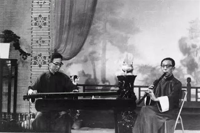 四版之一(2)徐匡华(左)与宋景濂(右).jpg