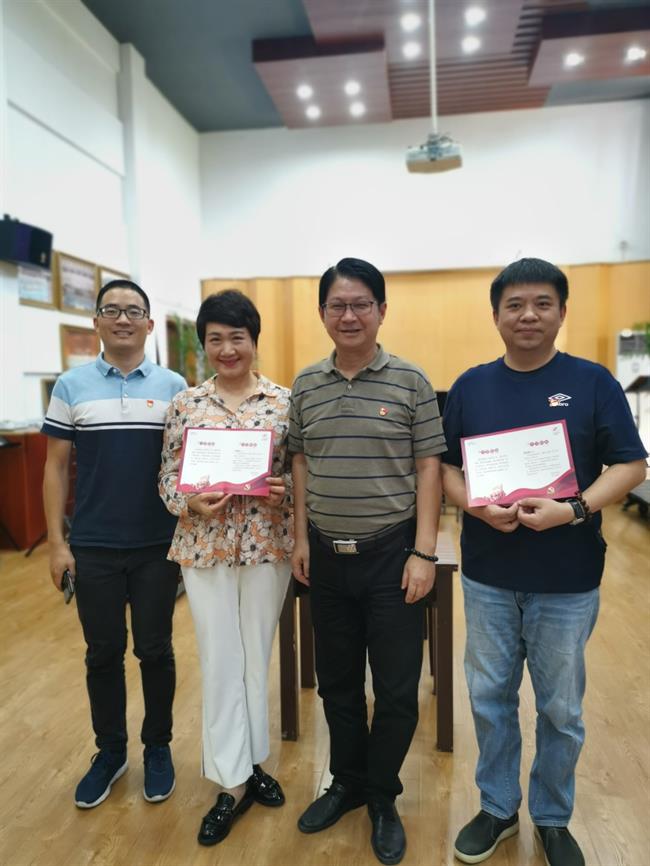 过政治生日.jpg 过政治生日.jpg