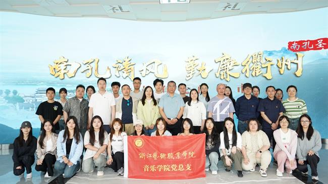 dcc1fdaf3060e3960d76a2d82390f50.jpg